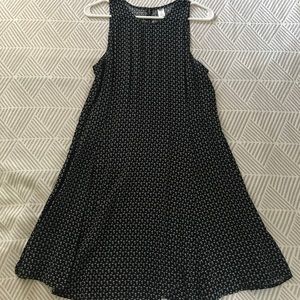 Patterned Sleeveless shift dress